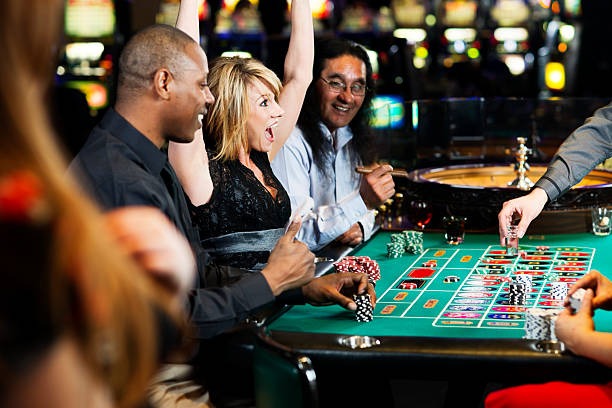 Capsa Susun live dealer table on demon slot